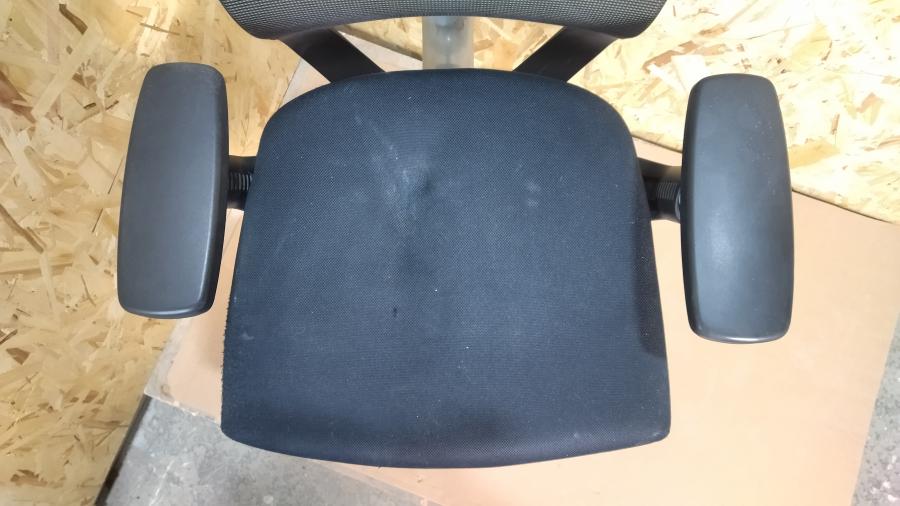 204-020-001 Кресло Haworth Comforto 8863 #2