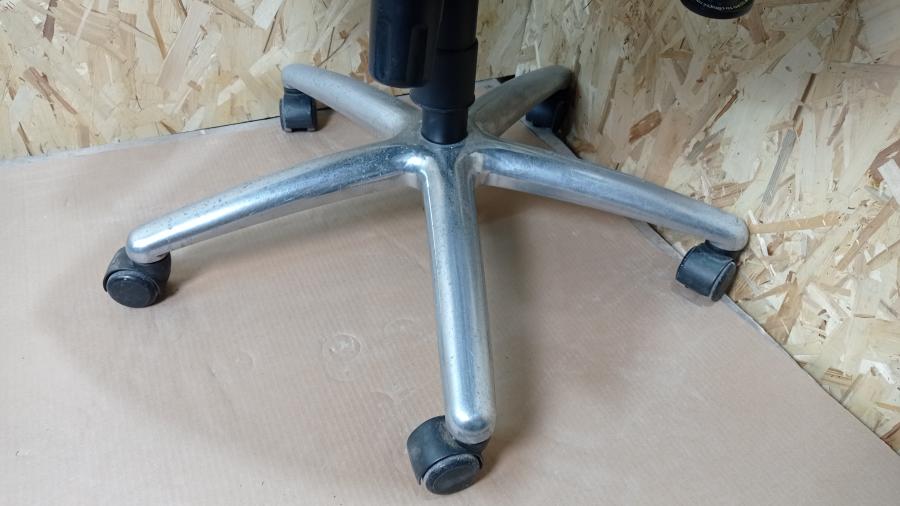 204-011-005 Кресло Chairman Ergo 281 chrome #9