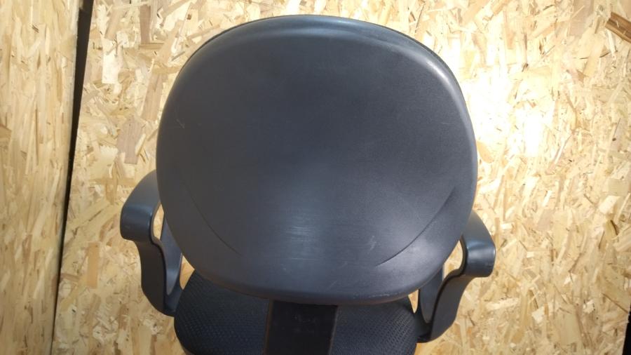 204-025-001 Кресло Chairman CH 682 #4