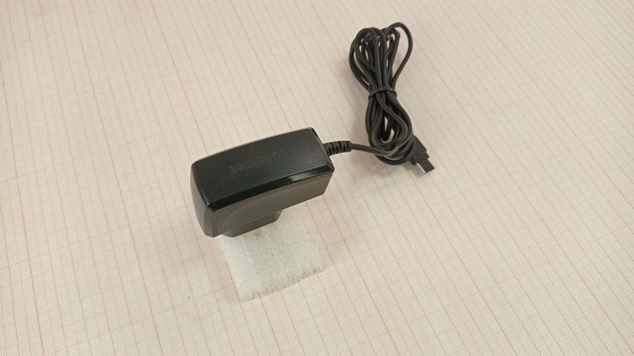 165-608-001 СЗУ для мобильных устройств SAMSUNG ATADM10EBE #1