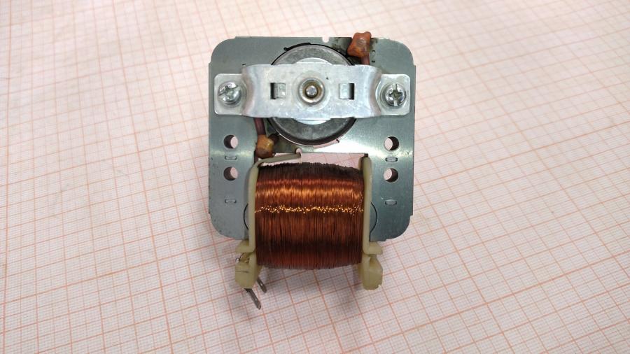 111-251-001 Двигатель вентилятора обдува СВЧ-печи  YJ62-9A (04) #3