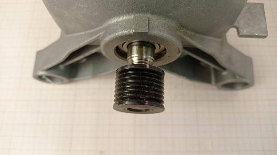 111-325-001 Двигатель для стиральной машины BOSCH 1BS6530-8AC #9