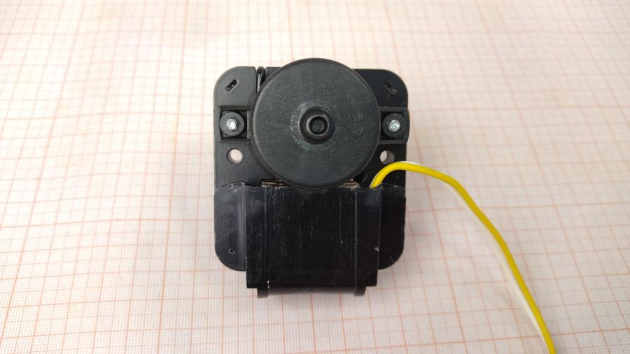 111-374-001 Двигатели вентилятора холодильника  F61-10 #3