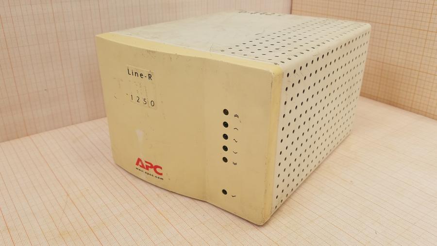 165-637-001 Стабилизатор напряжения APC Line-R 1250 #1