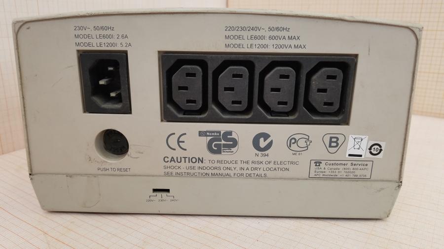 165-635-002 Стабилизатор напряжения APC Line-R 600 #4