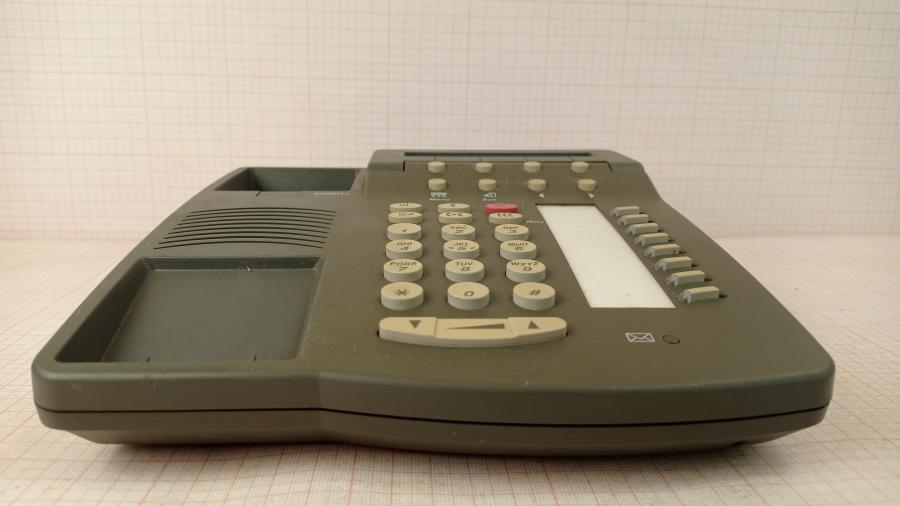 014-011-001 Телефон VoIP AVAYA 6408D+ #6