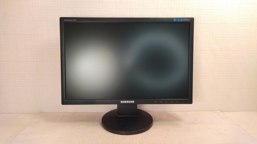 Samsung syncmaster 943