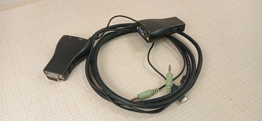 111-841-001 Кабель KVM D-LINK KVM-221 #1