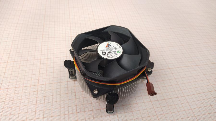 165-661-001 Cooler <775> GLACIAL TECH Igloo 5058 #1