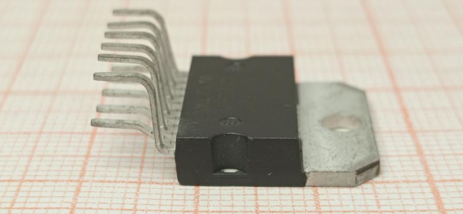 066-067-001 Усилитель  низкой частоты STMicroelectronics TDA2004R #3