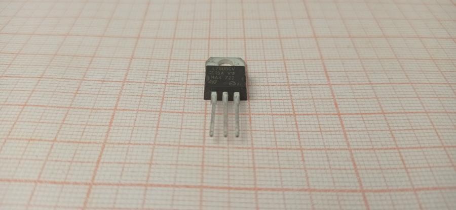 066-062-002 Стабилизатор напряжения и тока STMicroelectronics L7808CV #1