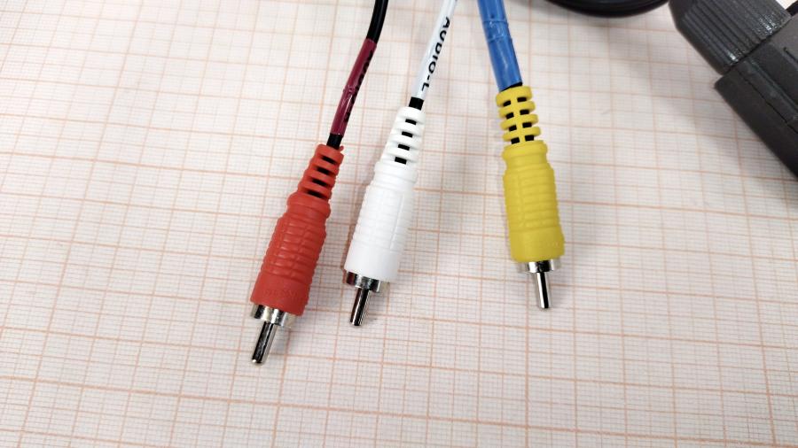 111-916-002 RCA video cable  SN1052 #2