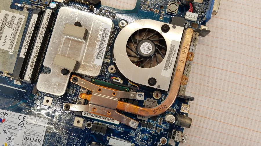 089-089-002 Ноутбук TOSHIBA Satellite A100-334 #13