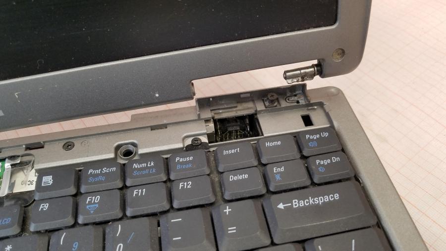 089-153-021 Ноутбук DELL Latitude D600 PP05L #4