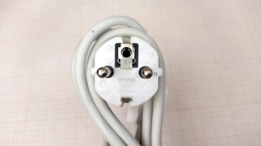 061-106-001 Кабель питания APPLE Volex APC7Q #3