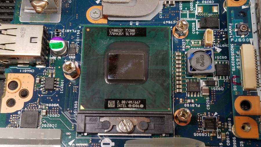 088-031-002 Ноутбук TOSHIBA QOSMIO F30-141 #22