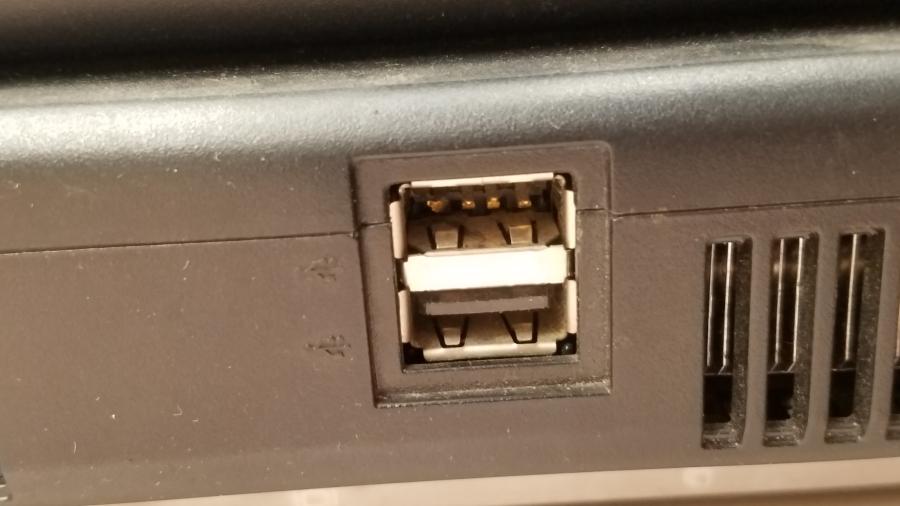 088-031-002 Ноутбук TOSHIBA QOSMIO F30-141 #23