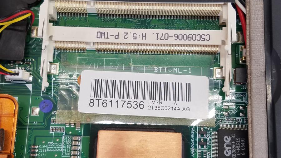 097-015-001 Ноутбук FUJITSU-SIEMENS AMILO Pro V2030D #14