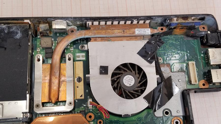 089-090-002 Ноутбук TOSHIBA SATELLITE A100-233 #24