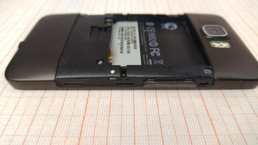 088-693-001 Смартфон HTC HD2 #9