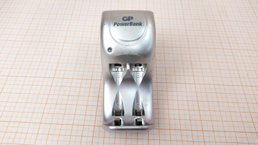 088-721-001 Зарядное устройство GP PowerBank Mini Quick GPPB25GS #2