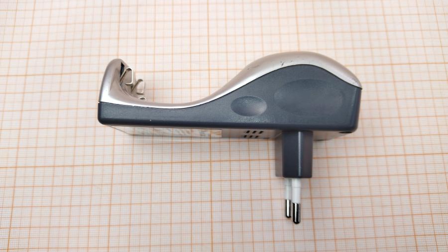 088-721-001 Зарядное устройство GP PowerBank Mini Quick GPPB25GS #6