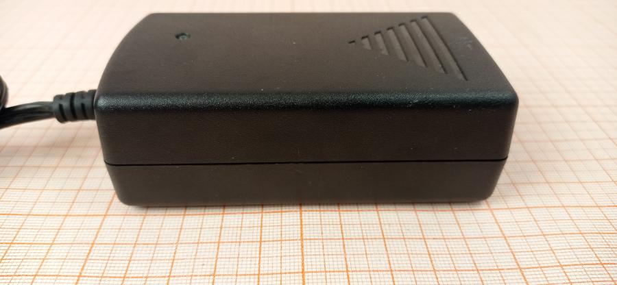 088-390-003 БП для мониторов DVE DSA-0421S-05 1 18 #3