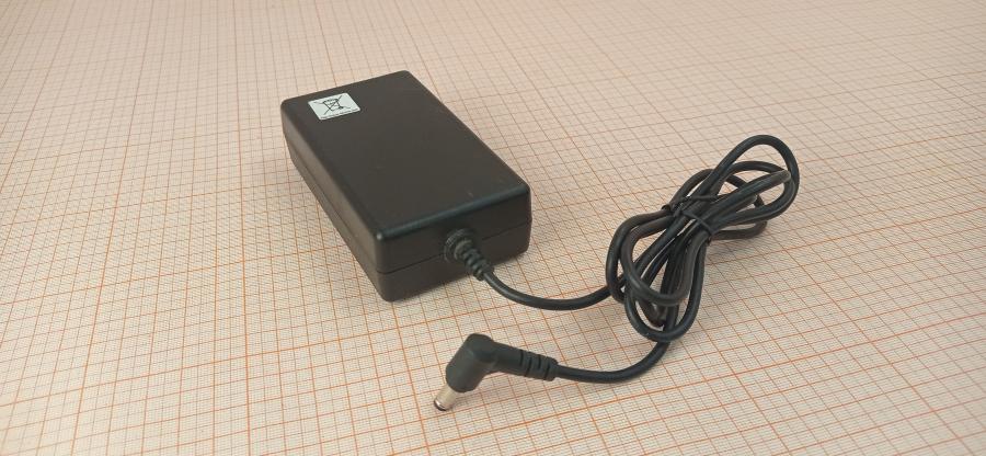 088-749-001 БП для IP телефона CISCO ADP-15VB #1