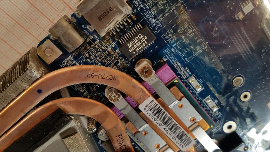 089-083-003 Ноутбук TOSHIBA Satellite A200-1AX #18