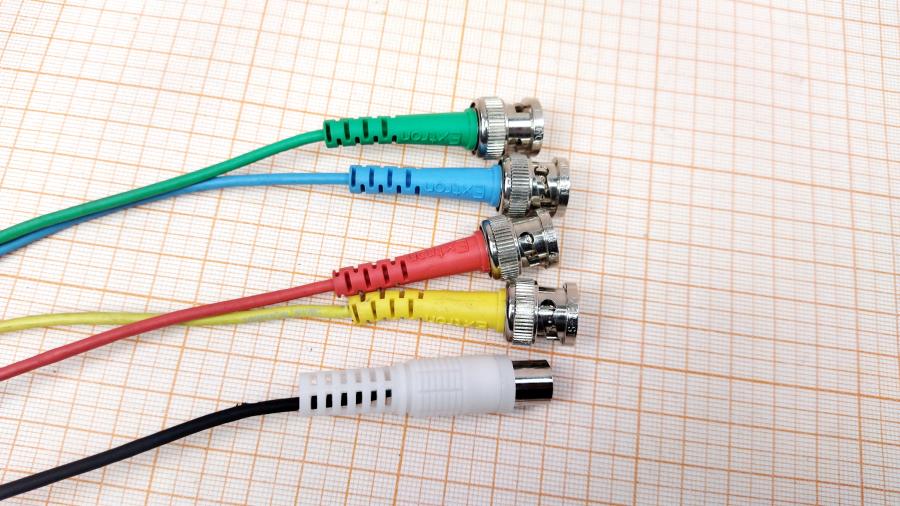 088-799-002 Кабель интерфейсный Extron SYM BNCM 6 #4