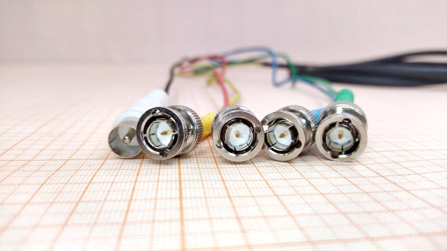 088-799-002 Кабель интерфейсный Extron SYM BNCM 6 #5