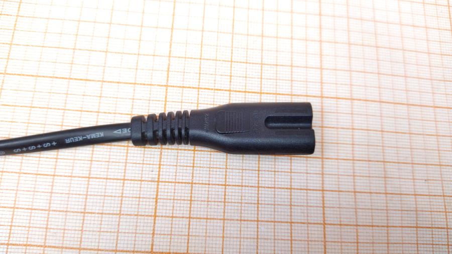 088-928-001 Кабель питания CEE 7/16  UNIRISE CEE7/16 - IEC-C7 2m #2