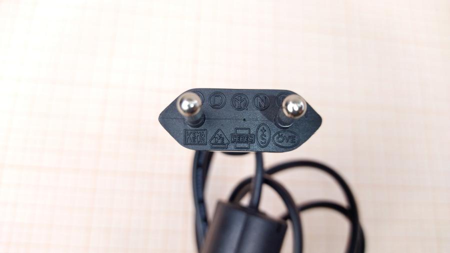 088-928-001 Кабель питания CEE 7/16  UNIRISE CEE7/16 - IEC-C7 2m #5