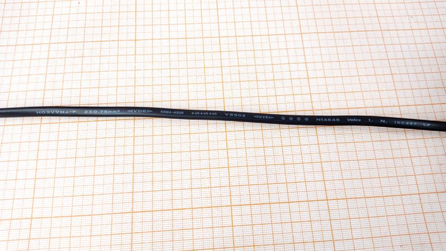 088-933-001 Кабель питания CEE 7/16 Volex  CEE7/16 - IEC-C7 2m #6