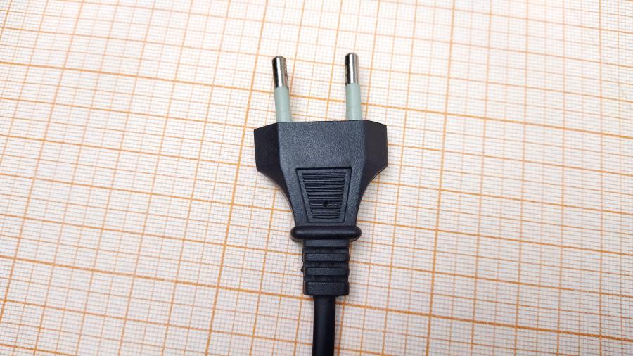 088-934-001 Кабель питания CEE 7/16   CEE7/16 - IEC-C7 1.2m  2×0.5 mm2 #4