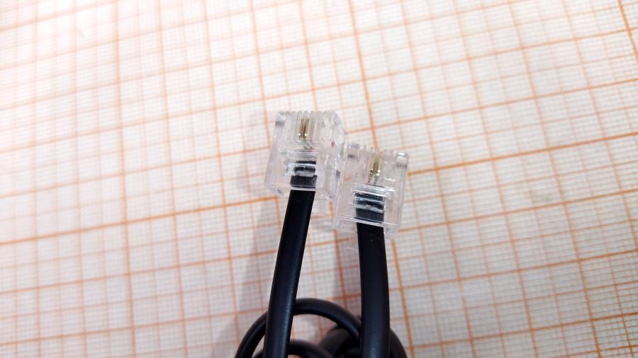 114-028-001 Кабель для телефонной трубки  RJ-10 4P2C 1.8m BLK #2