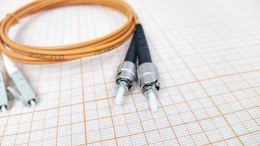 114-037-001 Патч-корд  ST-LC UPC Duplex 50/125 1m #3