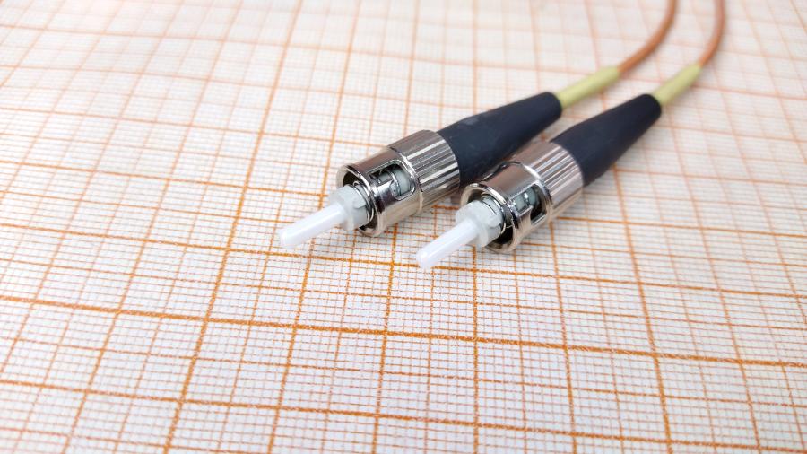 114-059-001 Патч-корд   ST-LC UPC Duplex 50/125 3m #2