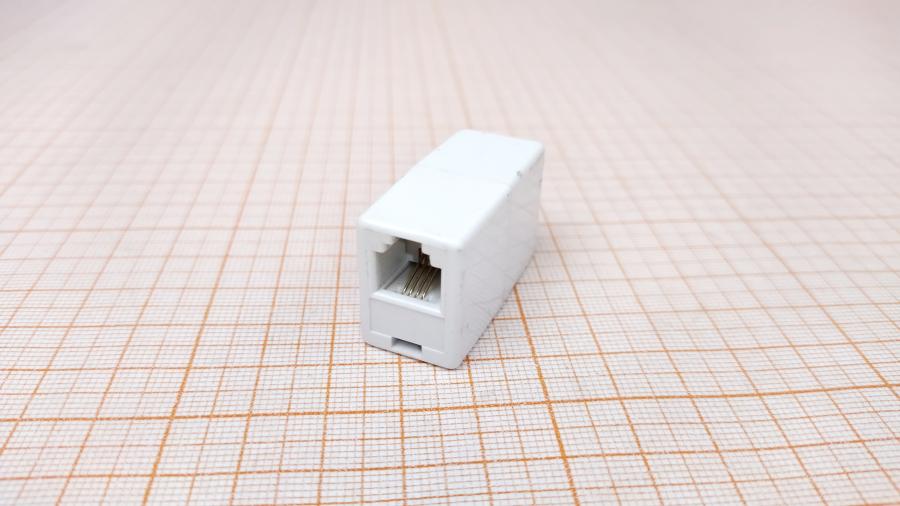 114-083-001 Проходной адаптер  RJ-11 - RJ-11 (6P4C) #1