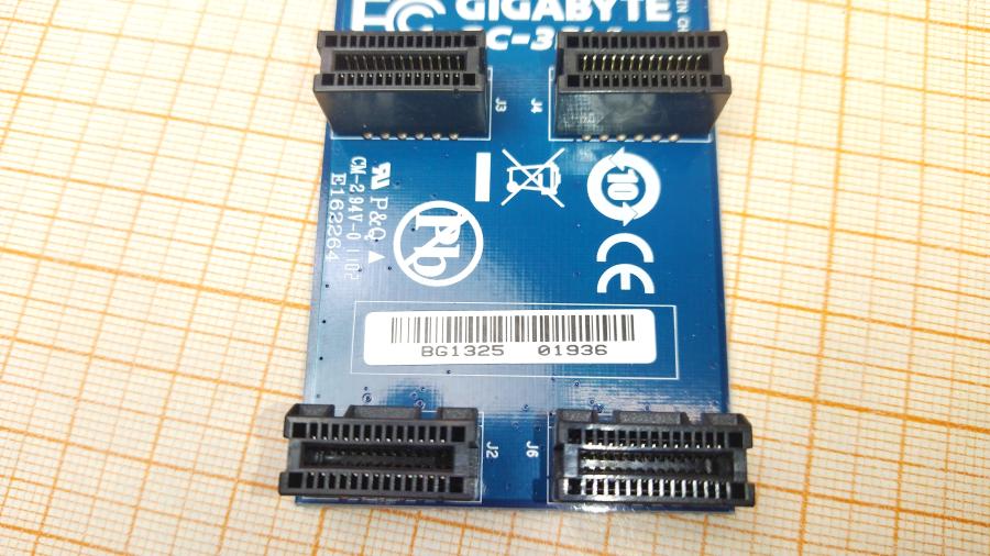 114-111-002 Мост объединения видеокарт GIGABYTE GC-3SLI #4