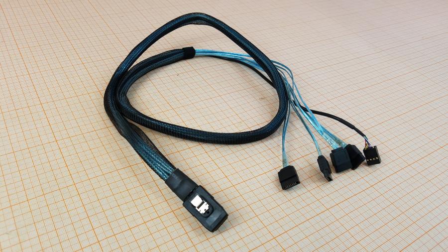 189-157-001 Кабель SFF  SFF8087-4×SATA+SideBand (SFF8448) #1