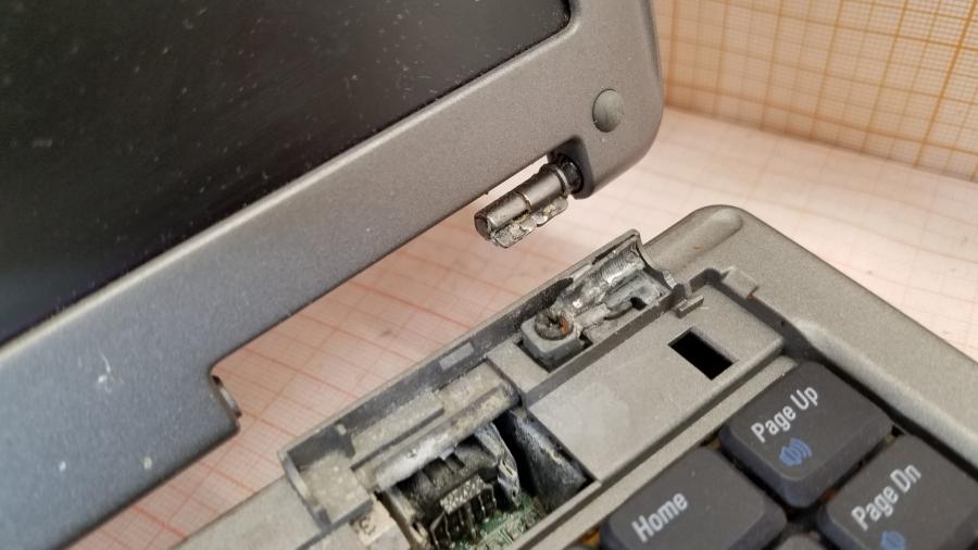 089-153-015 Ноутбук DELL Latitude D600 PP05L #4