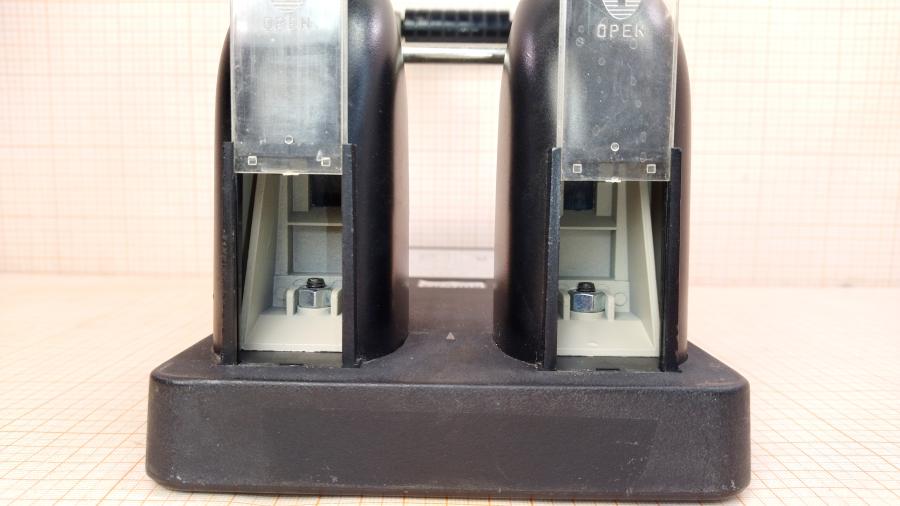 201-011-001 Дырокол KW-triO 952 #4