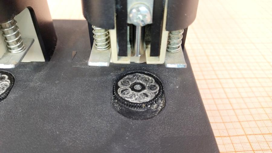 201-011-001 Дырокол KW-triO 952 #8