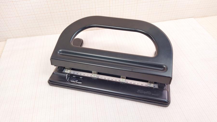 151-014-002 Дырокол KW-triO 9640 #1