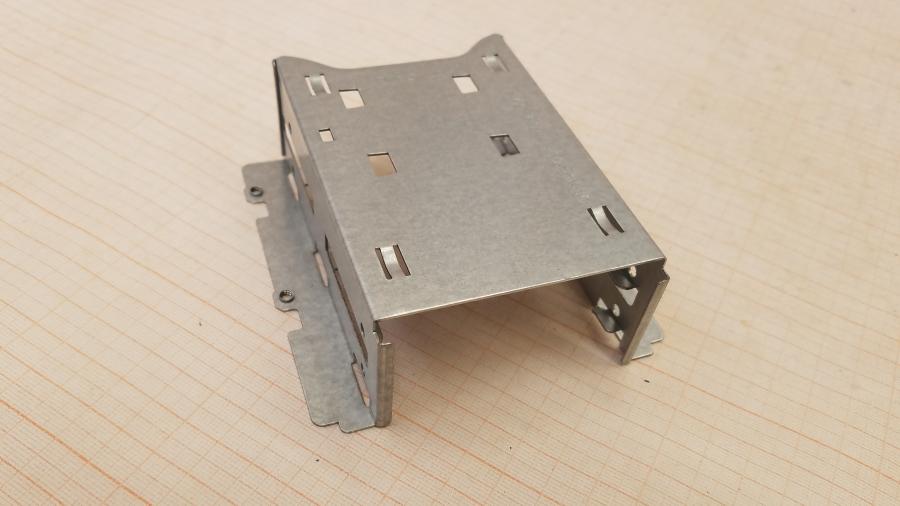 195-208-001 HDD Cage SuperMicro MCP-220-00044-0N #1