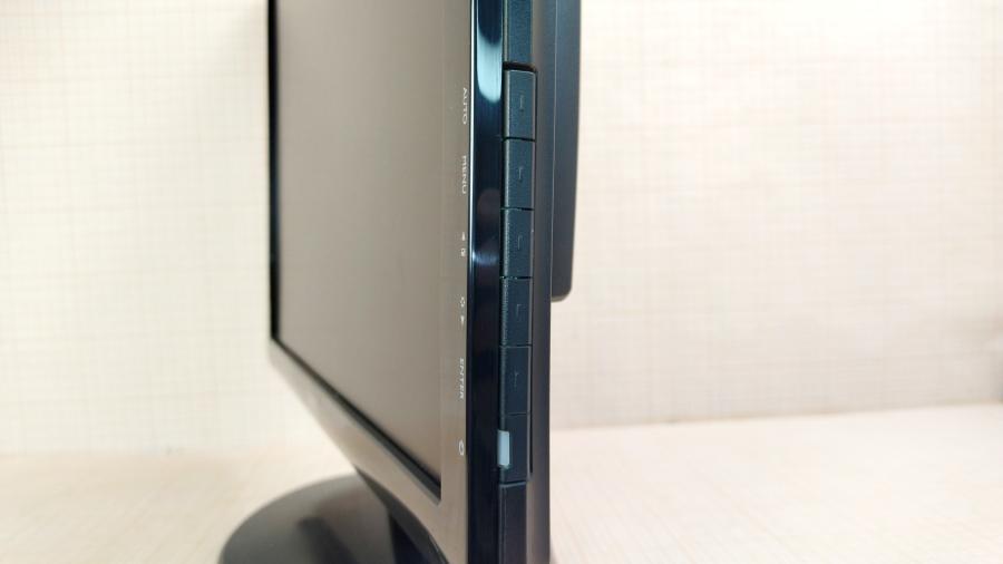 215-003-003 Монитор ЖК BENQ GL951A #2