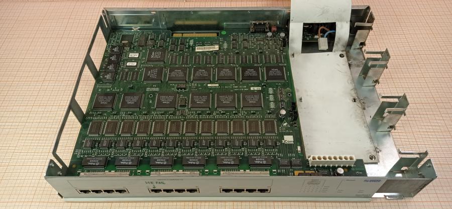 215-018-001 Коммутатор управляемый 3COM 3C16942A #11