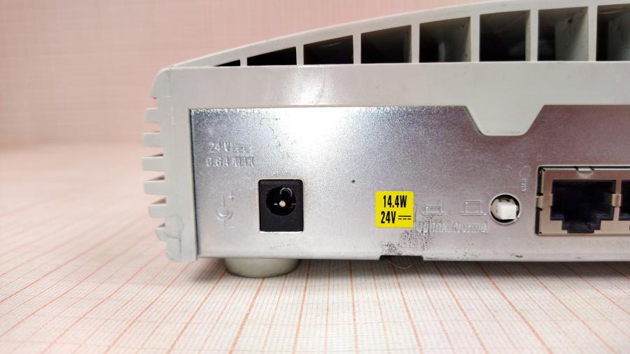 215-017-001 Концентратор 3COM OfficeConnect Dual Speed Hub 8 (3C16750B) #7