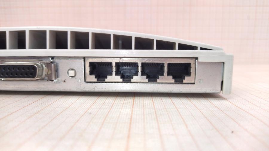 215-023-001 Концентратор 3COM OfficeConnect TP4Combo (3C16703) #9